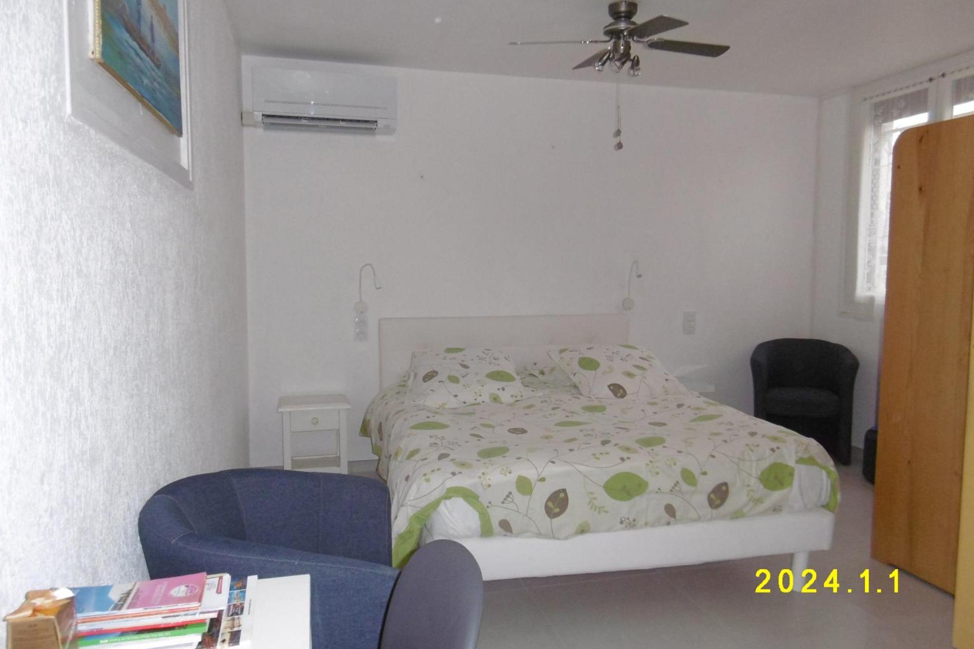 rez de chaussée studio climatisé dans villa Aigues-Mortes Extérieur photo